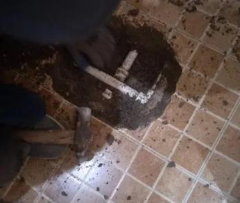 平湖卫生间漏水维修公司为您分享下卫生间渗水如何处理及注意事项