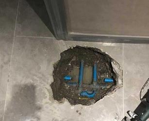 平湖阳台漏水维修公司分享下暖气管道漏水的原因有哪些